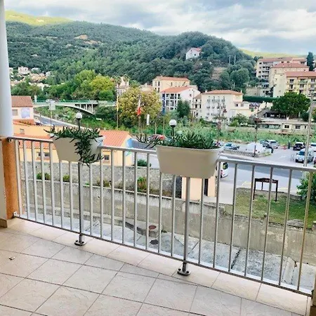 F2 Avec Terrasse, Clim, Parking, Animaux Ok - Amelie-les-bains - Fr-1-703-44 Apartament